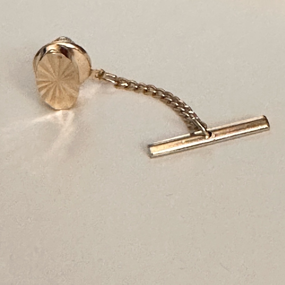Elegant Starburst Design Gold Tone Tie Tack with Chain